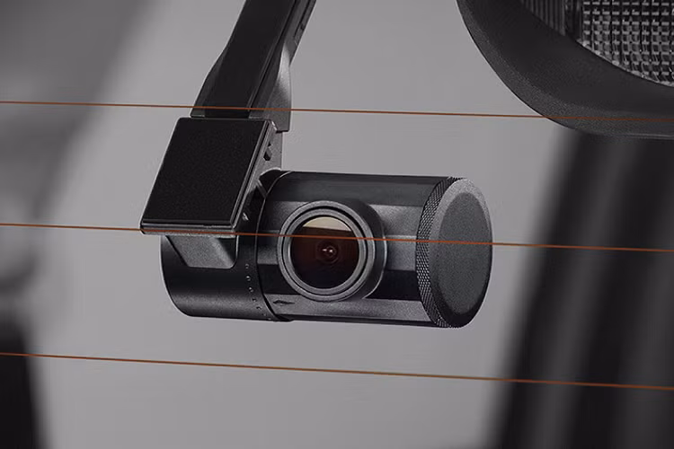 Khác với người anh em Toyota Veloz 2022 mới ra mắt thị trường Thái Lan, Sienta không có gói công nghệ an toàn chủ động Toyota Safety Sense.