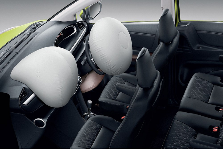 Giá Toyota Veloz 2022 tại Thái Lan là từ 795.000 - 875.000 Baht (545 - 602 triệu đồng).