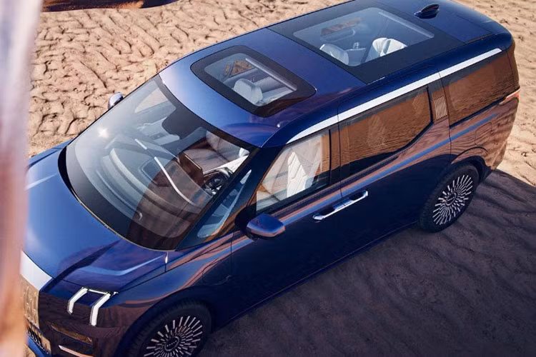 Mới đây nhất, trang tin Motor1 đã có những nhận xét về chiếc xe MPV điện Zeekr 009 đến từ Trung Quốc với dòng trạng thái "Chúng tôi muốn thấy chiếc xe này được bán ở Mỹ", như 1 cách khẳng định mẫu xe này có nhiều thứ hay ho.