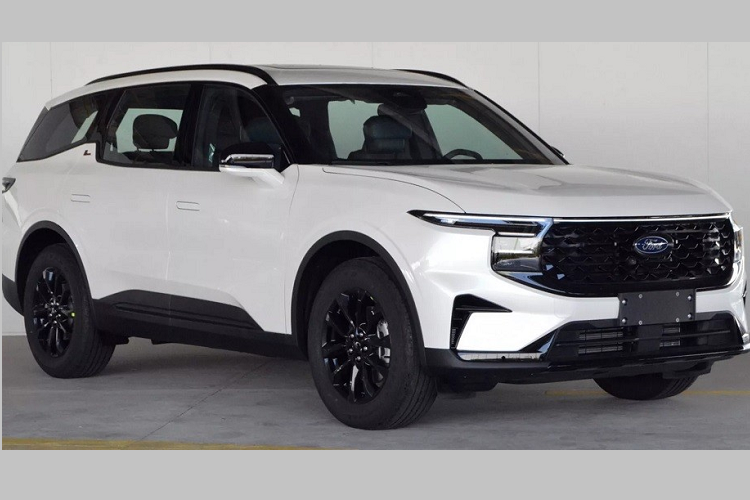 Vào hồi tháng 8 năm nay, những hình ảnh đầu tiên của Ford Edge 2023 mới đã được đăng tải trên trang web của Bộ Công nghiệp và Công nghệ Thông tin Trung Quốc. Đến nay, trang web này lại tiếp tục hé lộ thiết kế của Ford Edge 2023 phiên bản hybrid.