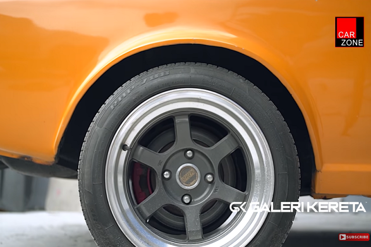 Sau khi hoàn thiện, bản độ Toyota Celica trông hầm hố và có phần hơi quá đà, cho dù một số chi tiết phải công nhận là rất đẹp. Ví dụ như cánh gió sau phong cách, vòm bánh xe mở rộng, bộ la-zăng mới, và nắp capô làm riêng. Trái lại, lưới tản nhiệt phát sáng có lẽ chi tiết hơi cầu kỳ quá mức.