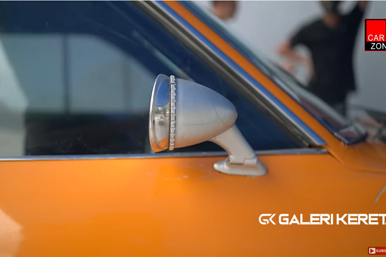 Không dễ để diễn tả tất cả những gì nhóm độ xe đã thực hiện để mang đến cho chiếc xe thể thao cổ một sự sống mới, và bạn chắc sẽ muốn tự mắt thiều điều đó trong video