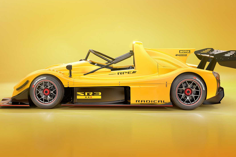 Radical SR3 XXR cỡ nhỏ là một phiên bản cải tiến và mạnh mẽ hơn của chiếc xe hiện có, hiện đã có sẵn để đặt hàng. Điểm nổi bật của trang trí mới cho chiếc xe đua này là động cơ 1.5 lít mới, được phát triển hoàn toàn bởi chinh thương hiệu này.