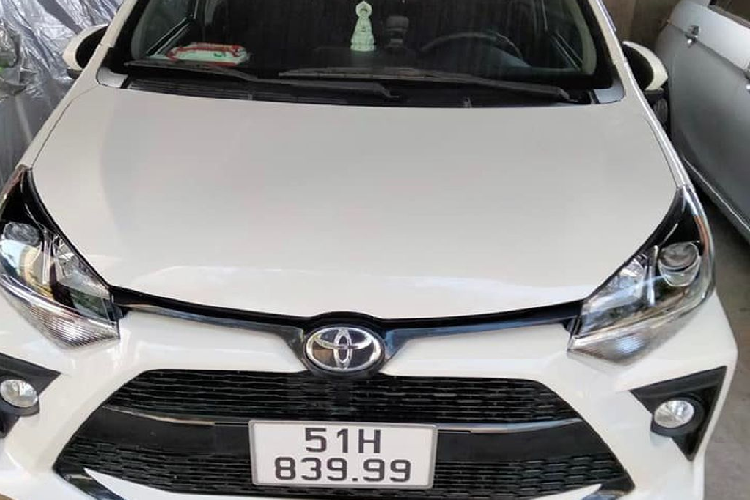 Điều khiến chiếc Toyota Wigo bán giá trên trời là do xe sở hữu biển số “51H-839.99”. Theo giới luận biển, con số 83 mang ý nghĩa là phát tài, mang đến may mắn, tài lộc cho chủ sở hữu. Còn 999 được gọi là “tam hoa”, mang ý nghĩa của sự trường tồn, vĩnh cửu của tiền tài, danh vọng, đây cũng là bộ số được giới chơi biển số săn đón.