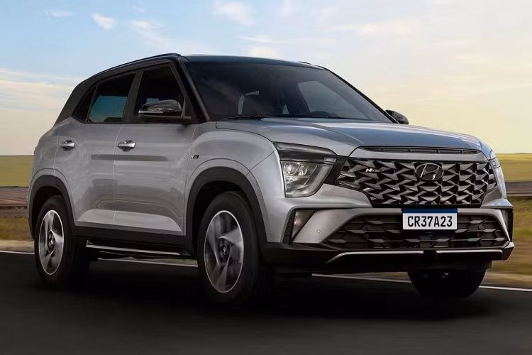 Sau khi chạy thử vào hồi cuối tháng 5 vừa qua, mẫu SUV đô thị Hyundai Creta N Line 2022 mới đã trình làng tại thị trường Brazil. Ở thị trường Nam Mỹ này, Hyundai vẫn đang bán Creta phiên bản cũ chứ không phải phiên bản mới như xe ở Việt Nam. Do đó, Hyundai Creta N Line 2022 cũng được phát triển dựa trên phiên bản cũ của mẫu SUV hạng B này.