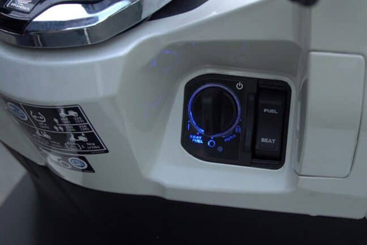 Hiện ở Việt Nam ngoài mẫu xe ga Honda PCX e:HEV 2022 được trang bị công nghệ hybrid, chỉ có những cái tên như Yamaha Grande hay Yamaha Fazzio, giá bán của những mẫu xe này chỉ khoảng 50 triệu đồng.