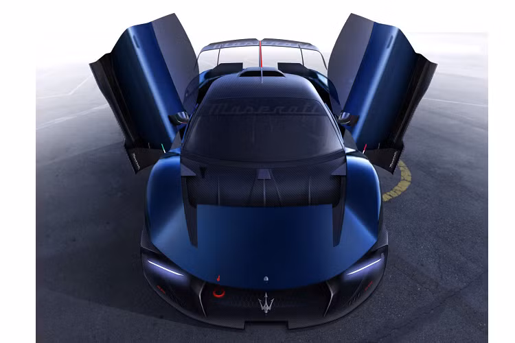 Project24 không phải là đường hợp pháp, do đó chiếc xe không bị giới hạn bởi các quy định dành cho xe đường phố. Điều này cho phép các nhà thiết kế của Maserati tạo ra thứ gì đó mạnh mẽ và độc đáo hơn mà chỉ bị giới hạn bởi trí tưởng tượng của họ và các quy luật vật lý.