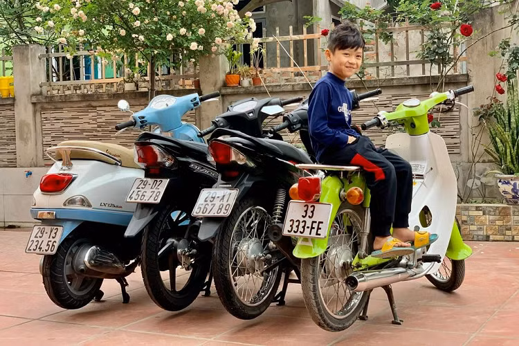 Theo phong thuỷ số 3 được coi là con số của Tài lộc. Nó cũng thể hiện sự kiên định vững chắc như câu nói “Dù ai nói ngả nói nghiêng lòng ta vẫn vững như kiềng 3 chân” hay đại diện cho Tam bảo (Phật - Pháp - Tăng), Tam giới (Dục - Sắc - Vô sắc), Tam đa (Đa Phúc, Đa Lộc, Đa Thọ).