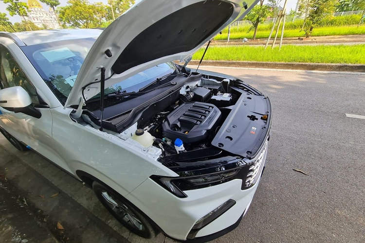 Dự kiến, Ford Territory 2023 tại Việt Nam cũng sẽ dùng động cơ xăng EcoBoost 4 xi-lanh, tăng áp, dung tích 1.5L do liên doanh JMC-Ford sản xuất. Động cơ này sản sinh công suất tối đa 170 mã lực và mô-men xoắn cực đại 260 Nm. 