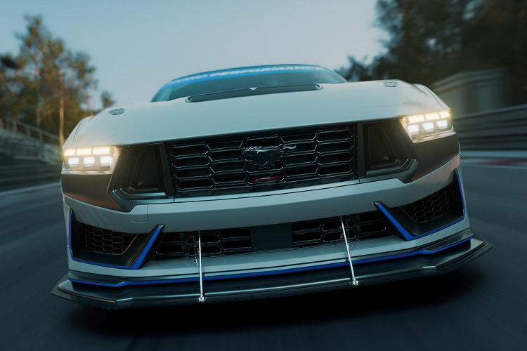 Một chiếc Mustang GT4 mới cũng đã được phát triển cho mùa giải đua năm 2023 và sẽ đua trong các giải vô địch IMSA, SRO và FIA GT.