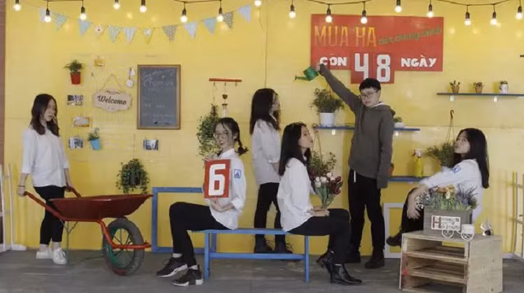 Hoi ban than nha nguoi ta: cung di du hoc Phap, nguoi lam Big4-Hinh-3