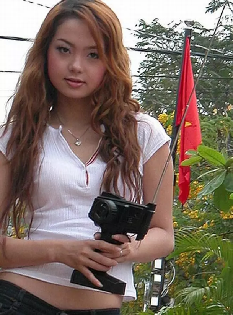 Sao doi da la doi doi: Ngoc Trinh, Nha Phuong chua bang nhan vat cuoi-Hinh-6