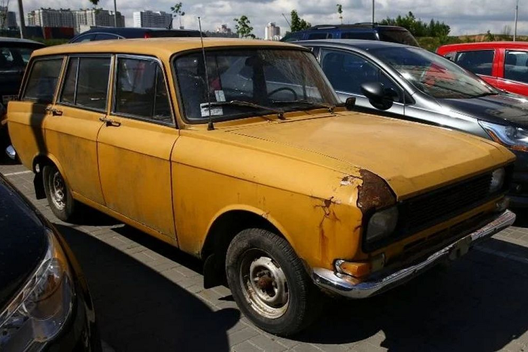 Theo Thị trưởng Moscow Sergei Sobyanin, thương hiệu ôtô Moskvich vẫn sẽ được sản xuất trên cơ sở nhà máy ôtô Renault ở Moscow (Nga). Ở giai đoạn đầu, nhà máy sẽ sản xuất ô ô chạy bằng động cơ đốt trong, nhưng sẽ sản xuất ô tô điện trong tương lai.