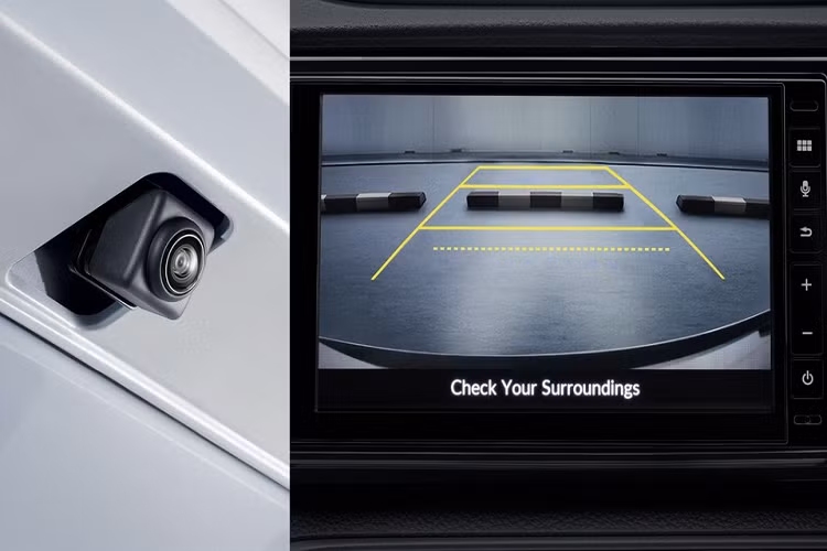 Khi mua Honda BR-V 2022, khách hàng Thái Lan có thể chọn 1 trong 3 màu sơn ngoại thất là trắng Premium Sunlight White Pearl, đen Crystal Black Pearl và trắng Taffeta White.