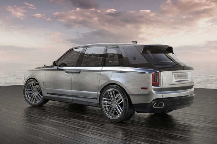 Không rõ giá xe Rolls-Royce Cullinan Yachting Edition là bao nhiêu nhưng chắc chắn nó cao hơn rất nhiều so với mức khởi điểm 335.000 USD (khoảng 7,8 tỷ dồng) của Cullinan tiêu chuẩn.