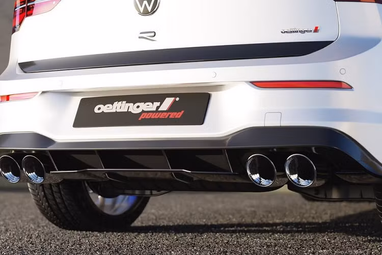 Bên cạnh bộ bodykit, xe cũng được hạ thấp so với nguyên bản và được trang bị bộ mâm hợp kim đa chấu mới với khối lượng 8 kg. Xe cũng được nâng cấp với bộ cùm phanh được chính hãng độ phát triển. Các chi tiết của bộ bodykit khá dễ lắp ráp, được làm bằng RIM chất lượng cao và tương thích với tất cả các phiên bản Golf R kể cả những kiểu được trang bị gói Hiệu suất.