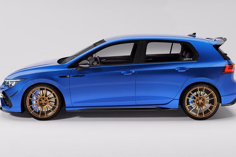 Gói nâng cấp này bao gồm một bộ chia phía trước mới với thiết kế thể thao, các phần cánh gió trên cản trước, bộ líp hông thể thao có thiết kế mang tính khí động học. Khuếch tán sau được trang bị thêm chi tiết nâng cấp mới, cánh gió sau cũng được cung cấp với hai tùy chọn theo sở thích của khách hàng.