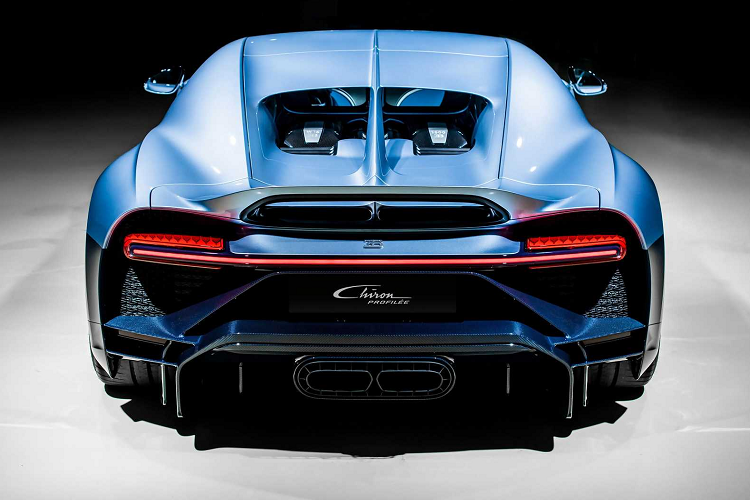 Trên mẫu xe này, khối động cơ W16 8.0 lít Quad-turbo tạo ra công suất cực khủng ở mức 1.479 mã lực, ít hơn so với 1.578 mã lực của các mẫu xe khác như Centodieci và Super Sport 300+.