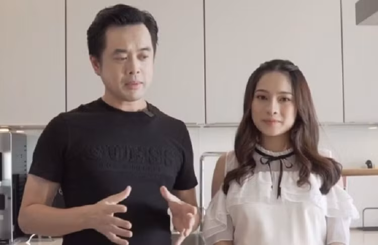 Nhac si Duong Khac Linh khien chi em xon xang khi lam viec nay-Hinh-13