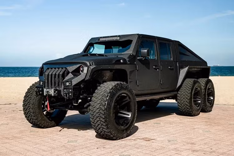 Trong đó, quái vật 6 chân Hellfire 6x6 chính là cái tên được cho rằng sẽ về Việt Nam ngay trong tháng 6 này.