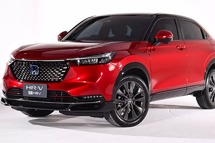 Tại Thái Lan, phiên bản “RS” của Honda HR-V thế hệ mới được trang bị đèn pha LED, đèn hậu LED trải dài hiện đại hơn. Tùy thuộc vào phiên bản mà xe sẽ có những cấp độ trang trí khác nhau. “Dàn chân” lắp bộ mâm hợp kim kích thước 18 inch (225/50 R18), trang bị ăng-ten vây cá thể thao.