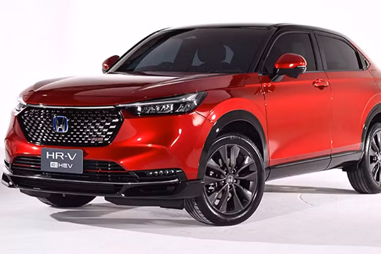 Tại Thái Lan, phiên bản “RS” của Honda HR-V thế hệ mới được trang bị đèn pha LED, đèn hậu LED trải dài hiện đại hơn. Tùy thuộc vào phiên bản mà xe sẽ có những cấp độ trang trí khác nhau. “Dàn chân” lắp bộ mâm hợp kim kích thước 18 inch (225/50 R18), trang bị ăng-ten vây cá thể thao.