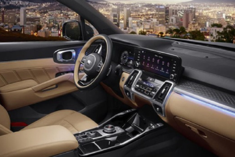 Về nội thất, khoang cabin của xe có thể sẽ được nâng cấp bằng màn hình có kích thước lớn hơn và phiên bản mới nhất của hệ thống thông tin giải trí.