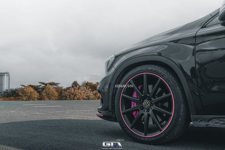 Chủ nhân của chiếc xe này không tiết lộ số tiền đã bỏ ra để thực hiện những nâng cấp rất ấn tượng này.