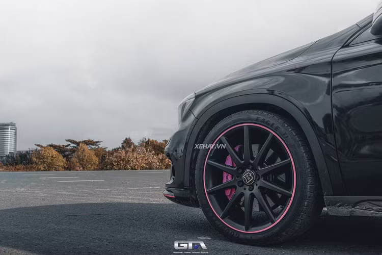 Chủ nhân của chiếc xe này không tiết lộ số tiền đã bỏ ra để thực hiện những nâng cấp rất ấn tượng này.