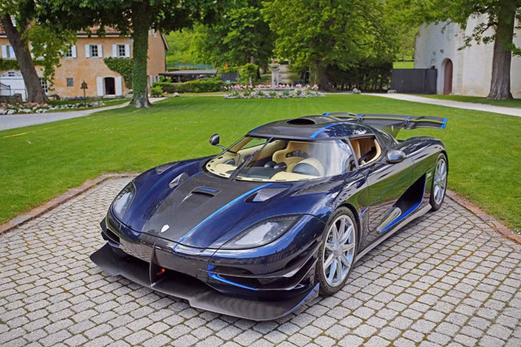 Koenigsegg One:1 cua pho Tong thong Guinea Xich Dao gio ra sao?
