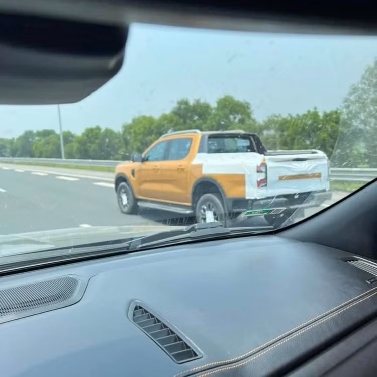 Ford Ranger Wildtrak 2023 tai Viet Nam se trang bi phanh dia sau-Hinh-3
