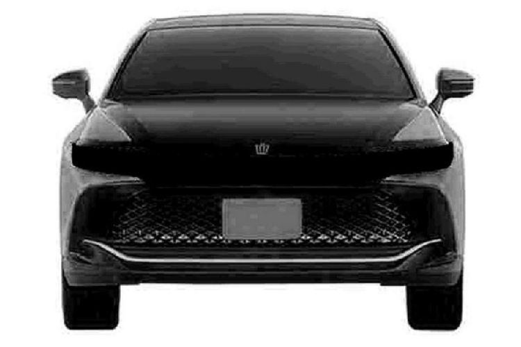 Đây không phải là lần đầu tiên Toyota Crown được SUV hoá. Bởi tại thị trường Trung Quốc, chúng ta cũng có một mẫu xe tên gọi Toyota Crown Kluger với dáng vẻ crossover. Nhưng trong khi mẫu Crown Kluger tại Trung là một chiếc Highlander đổi tên và nâng cấp thì chiếc Crown Cross mới xuất hiện lại mang một ngoại hình hoàn toàn mới.