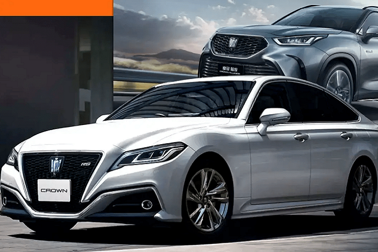 Toyota sẽ bắt đầu bán Crown ở Bắc Mỹ vào tháng 10/2022. Nhưng hiện vẫn chưa rõ bản Crown gầm cao tại Mỹ sẽ giống bản Crown Cross ở Nhật hay là bản Crown Kluger tại Trung Quốc.