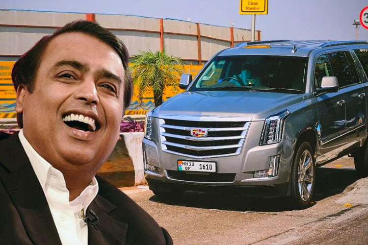  2. Cadillac Escalade Chiếc SUV của Ambani là Escalade thế hệ thứ tư, được bán từ năm 2015 đến năm 2020. Xe được trang bị động cơ xăng V8 6,2 lít. Để có thể đưa chiếc xe này về nước, Mukesh Ambani phải bỏ ra số tiền gần gấp đôi giá ở Mỹ, tức là từ hơn 82.000 USD (khoảng 1,9 tỷ đồng) lên 152.000 USD (tương đương 3,5 tỷ đồng.)