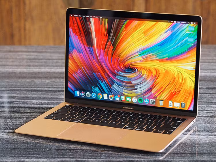 MacBook Air 2022: Khi ‘quai vat’ cung co diem yeu