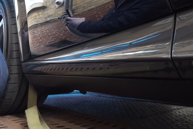 Đây là lần đầu tiên chúng tôi nhìn thấy Purosangue đang di chuyển ở nơi công cộng và đối với những chiếc SUV, nó chắc chắn là một trong những chiếc xe đẹp nhất mà bạn sẽ bắt gặp.