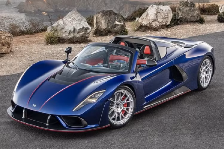  Hãng xe Hennessey Special Vehicles vừa giới thiệu siêu phẩm mui trần cho dòng xe Venom F5 đã gây sự thích thú cho các nhà sưu tập xe trên thế giới.
