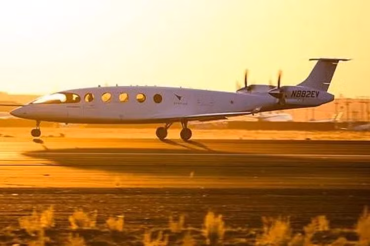 Một phân tích chi tiết vào năm ngoái của trang tin tức hàng không The Air Current đã kết luận rằng thị trường máy bay chạy điện quy mô khu vực là nhỏ và sẽ không cạnh tranh về mặt kinh tế với các máy bay phản lực cánh quạt chạy bằng khí có kích thước tương tự.