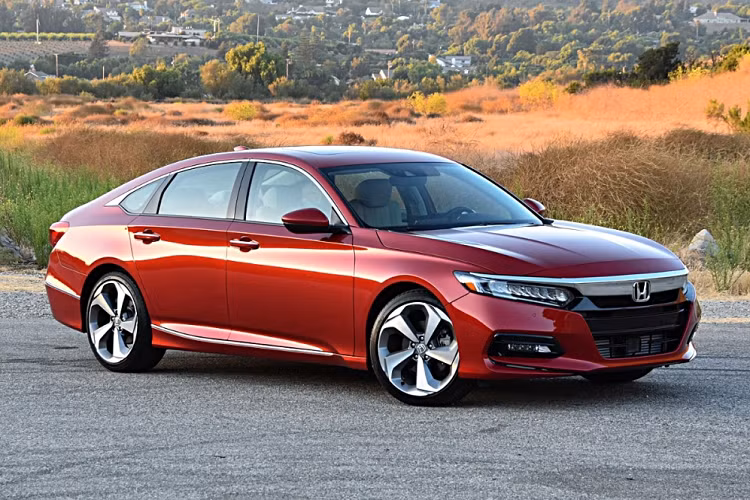 Hiện chưa rõ sau Philippines, Honda Accord có bị ngừng bán ở những thị trường Đông Nam Á khác như Việt Nam hay không. Tương tự thị trường Philippines, phân khúc sedan hạng trung ở Việt Nam hiện cũng không còn được ưa chuộng như trước. 