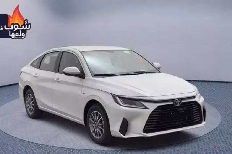 Theo Toyota, Vios 2023 ở Ả Rập Xê-út tiêu thụ lượng xăng trung bình là 4,5 lít/100 km. Trong khi đó, tại Thái Lan, mẫu sedan hạng B này sử dụng động cơ xăng 4 xi-lanh, DOHC, dung tích 1.2L, sản sinh công suất tối đa 94 mã lực và mô-men xoắn cực đại 110 Nm nhằm đáp ứng những quy định dành cho xe EcoCar. 