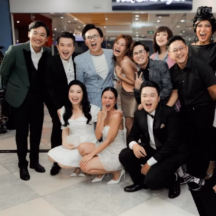 Sao Viet va nhung lan dien sai dresscode: Ngoc Trinh nhieu lan bi che bai-Hinh-2