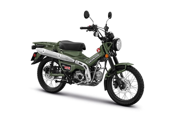 Không chỉ thay đổi nhẹ trong ngoại hình, Honda CT125 2022 còn được nâng cấp động cơ để mang đến hiệu suất vận hành tốt hơn. Theo đó, xe vẫn dùng động cơ xăng SOHC 4 thì, dung tích 125cc, làm mát bằng không khí như trước. Tuy nhiên, đường kính và hành trình piston đã được thay đổi từ 52,4 x 57,9 mm thành 50 x 63,1 mm.