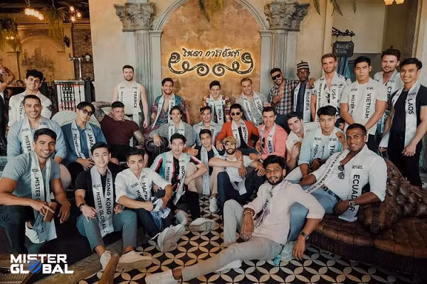 Thi sinh Mister Global 2021 tang nhau bao cao su ngay sau chung ket-Hinh-6