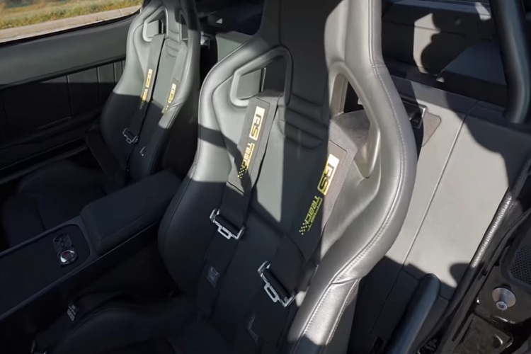 Tất cả những trang bị này giúp mang lại một chiếc Chevrolet Camaro 1970 hàng khủng, có một không hai này hiệu suất mạnh mẽ không thua kém bất cứ siêu xe hiện đại nào.