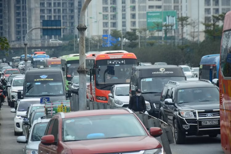 De xuat “Giam toc do toi da trong do thi xuong con 50km/h