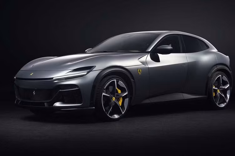 Xe tăng tốc từ 0-100 km/h chỉ trong 3,3 giây trước khi đạt tốc độ tối đa 310 km/h. Với khối động cơ này, Purosangue đã vượt qua Aston Martin DBX707 và trở thành mẫu SUV mạnh mẽ nhất thế giới. 