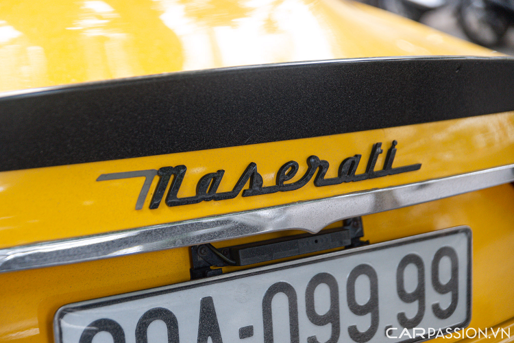 Nhờ hộp số ZF 6 cấp và hệ dẫn động cầu sau, mẫu xe thể thao đến từ nước Ý chỉ mất vỏn vẹn 4,6 giây để tăng tốc từ 0-100 km/h và có tốc độ tối đa là 300 km/h. Mức giá xe Maserati Granturismo MC Sportline 2013 thời điểm mới về Việt Nam khoảng hơn 12 tỷ đồng.