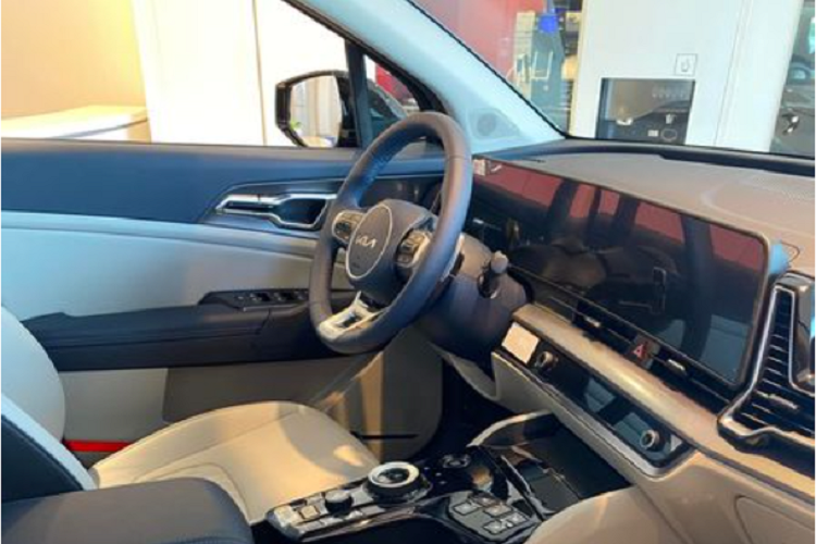 Động cơ xăng tăng áp 1.6 sản sinh công suất 177 mã lực, mô men xoắn đạt 265Nm. Đi kèm hộp số ly hợp kép 7 cấp và hệ dẫn động 4 bánh toàn thời gian. Động cơ diezel 2.0 có công suất mạnh mẽ lên đến 183 mã lực, mô men xoắn đạt 416Nm. Động cơ này kết hợp với hệ dẫn động cầu trước và hộp số tự động 8 cấp.