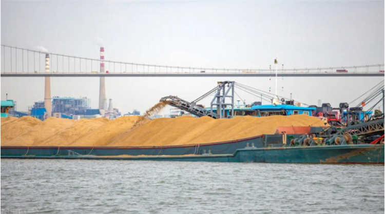 Không phải dầu mỏ hay nước, chuyên gia cảnh báo tài nguyên này sắp cạn kiệt: Đó là gì? - Hình 4 Khong phai dau mo hay nuoc, chuyen gia canh bao tai nguyen nay sap can kiet: Do la gi?-Hinh-4