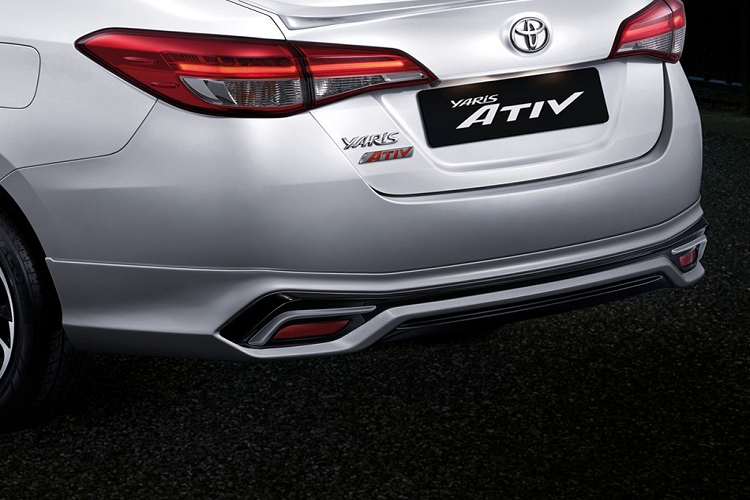 Mẫu sedan cỡ B này được đồn là dùng cơ sở gầm bệ Daihatsu New Global Architecture (DNGA) và hệ truyền động hybrid tiết kiệm xăng hơn.